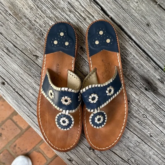 Navy and Brown Leather Sandals with Floral Design - Picture 3 of 4